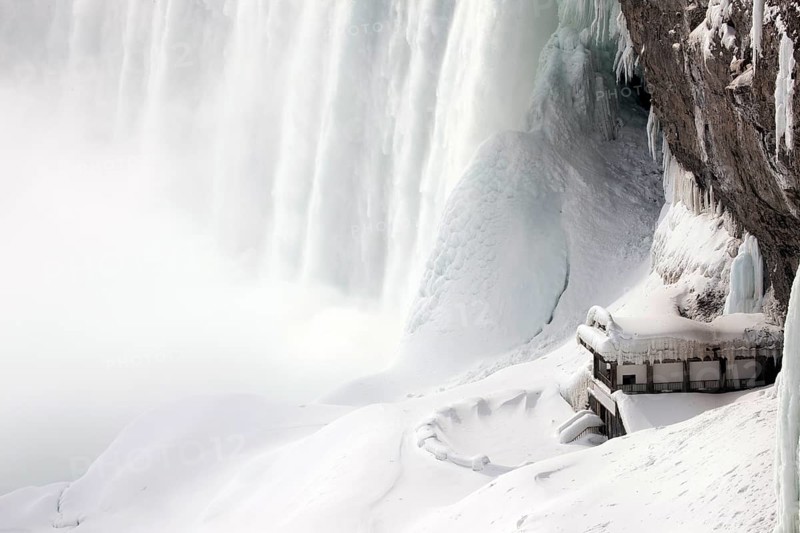 Winter Niagara Falls frozen snow and ice
