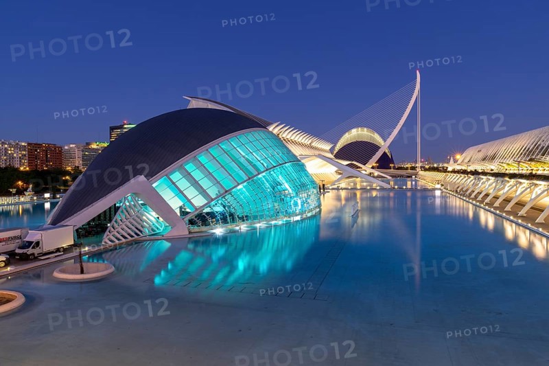 IMAX cinema L'Hemisfèric, behind science museum Prinz Philip, Ciutat de les Arts i les Ciències, landscaped park in the city centre, Valencia, Andalusia, Spain, Europe