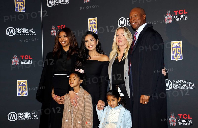 Jeanie Buss, Byron Scott, Vanessa Bryant, Natalia Diamante Bryant, Capri Kobe Bryant and Bianka Bella Bryant at Kobe Bryant hand and footprint ceremony held at the TCL Chinese Theater in Hollywood, USA on March 15, 2023., Los Angeles, California, USA, North America