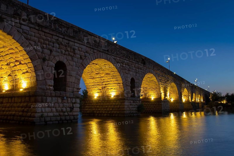 Roman bridge in Merida, Badajoz, Extremadura, Spain, Europe