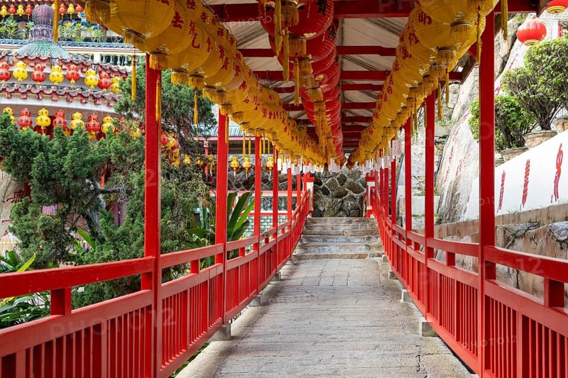 Walkway, Kek Lok Si Temple, George Town, Penang, Malaysia, Southeast Asia, Asia