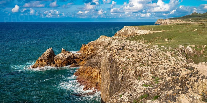 Coastline and Cliffs, Cantabrian Sea, Buelna, Llanes, Asturias, Spain, Europe