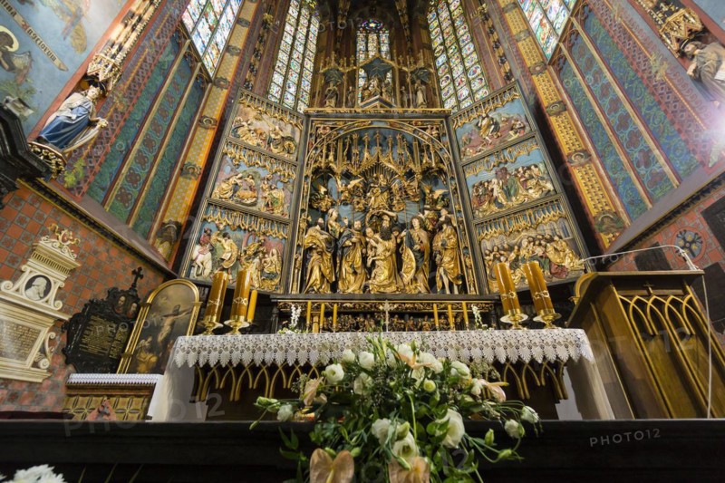 Retablo de Veit Stoss, entre 1477 y 1489, de estilo gótico tardío, basílica de Santa María -iglesia de la Asunción de la Santísima Virgen María-, estilo gotico, Cracovia, Polonia