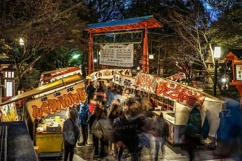 Image of the opening of the Kyoto Yasaka Shrine. Shooting Location: Kyoto