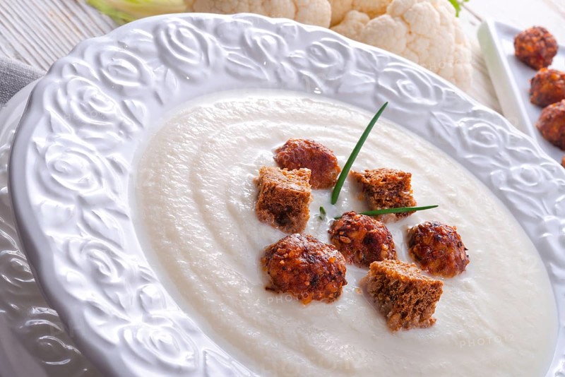 Cauliflower cream soup