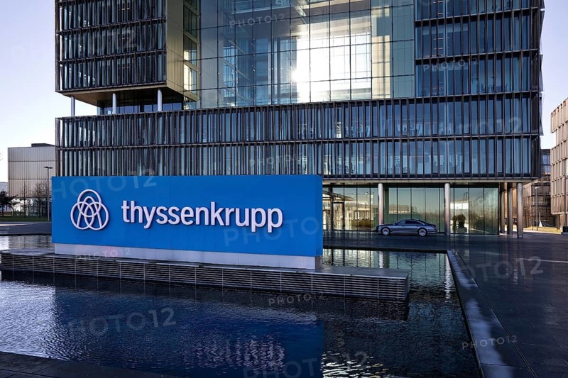 The main building Q1 of the corporate headquarters of ThyssenKrupp, Essen, Ruhr area, North Rhine-Westphalia, Germany, Europe