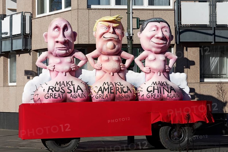 Autocrats Trump, Putin and Xi with big scrotums, Make America, Russia, China Great Again, papier-mâché figures, theme float by Jacques Tilly, Rosenmontagszug 2025, Düsseldorf, Rhineland, North Rhine-Westphalia, Germany, Europe