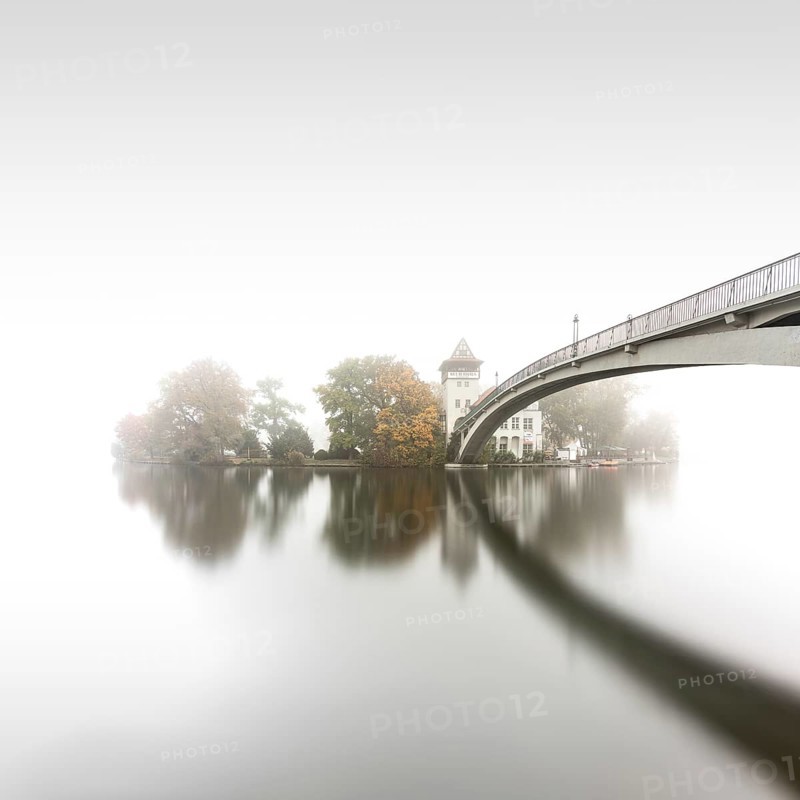 The Abbey Bridge connects Berlin Treptow Köpenick across the Spree with the Island of Youth