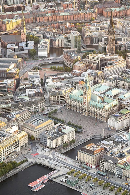 Aerial view of Hamburg City Hall with Inner Alster Lake, Jungfernstieg and Speicherstadt, Hamburg, Germany, Europe