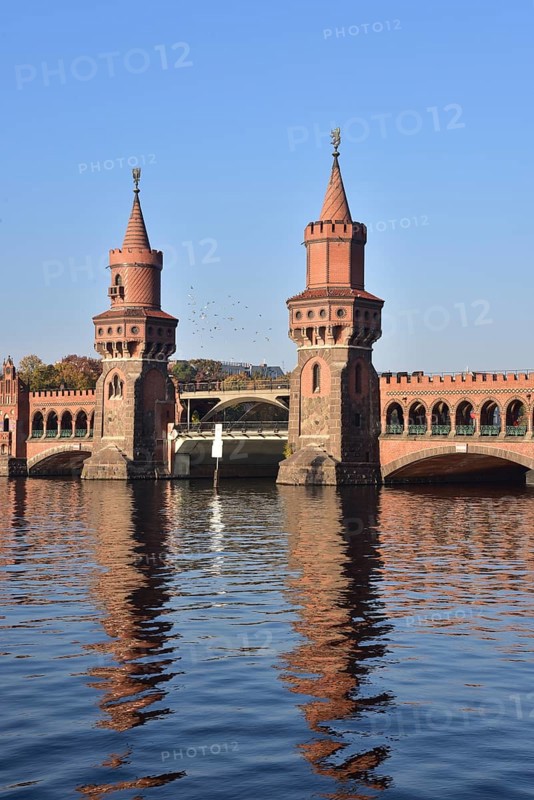 The Oberbaum Bridge over the Spree in Berlin-Friedrichshain, Berlin, Germany, Europe