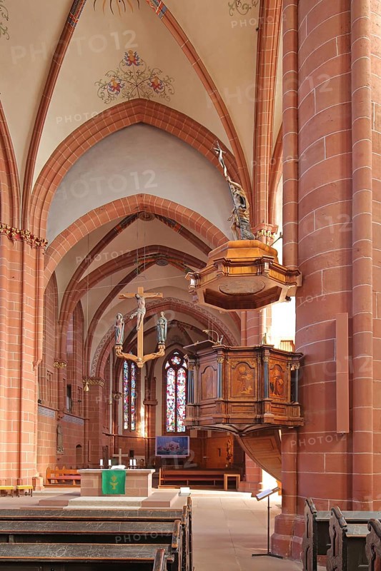 Pulpit built 17th century with sounding board and wooden decorations, wood carvings, pulpit cover, pulpit dome, pulpit canopy, interior view, Cathedral of Our Lady, Wetzlar, Hesse, Germany, Europe