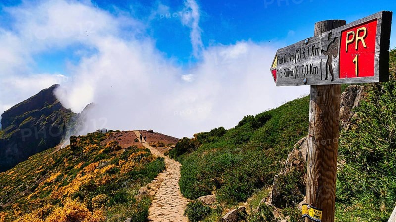 On the PR1 hiking trail from Pico do Arieiro to Pico Ruivo on Madeira