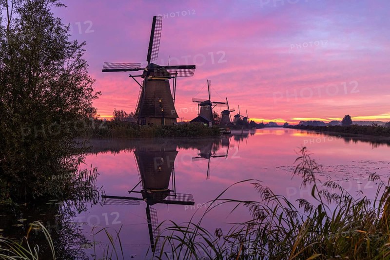 Sunrise on the KInderdijk, Netherlands