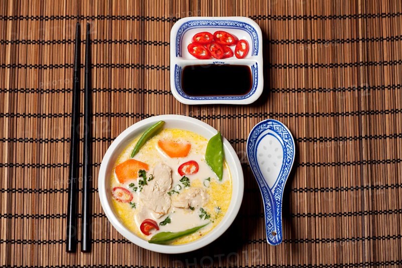 Thai tom kha gai soup
