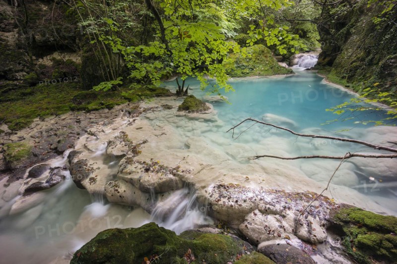Nacedero del rio Urederra, parque natural de Urbasa-Andia, comunidad foral de Navarra, Spain, Europe