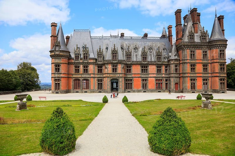 Neo-Gothic Victorian Chateau de Trevarez, built 1893-1907 by Walter-Andre Destailleur for James de Kerjegu, Saint-Goazec, department of Finistere Penn-ar-Bed, region of Brittany Breizh, France, Europe