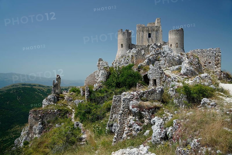 Calascio, Apennines, Province of L' (Aquila), Abruzzo Region, Italy, Europe