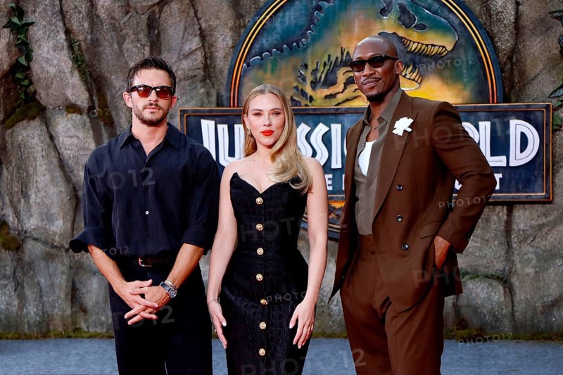 Jonathan Bailey, Scarlett Johansson and Mahershala Ali at the German premiere of Jurassic World at the Zoo Palast in Berlin on 18 June 2025