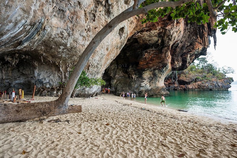 Princess Cave, Phra Nang Cave Shrine, Ao Phra Nang Beach, Railay Beach, Ao Nang, Krabi, Thailand, Asia