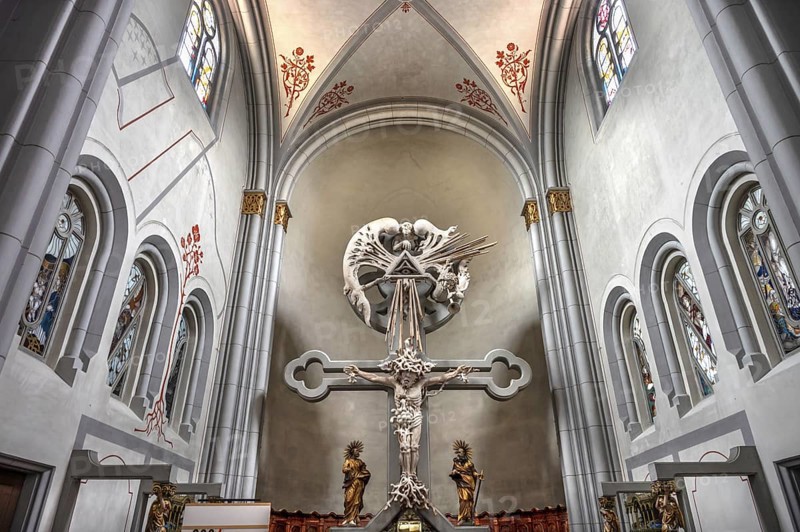 Altar room with the high altar crucifix, early 19th century, Parish Church of St Peter and Paul, Kirchstraße 25, Telfs, Austria, Europe