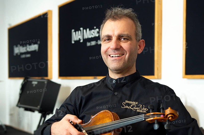 Zoltan Banfalvi (violinist), Ensemble SineQuaNon Berlin, rehearsal for the concert on 15 June 2025 at concert hall Am Gendarmenmarkt, Music Academy, Berlin, 13 June 2025
