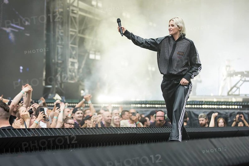 Emily Armstrong, lead singer of Linkin Park live on From Zero World Tour 2025 at the Olympiastadion Berlin on 18 June 2025