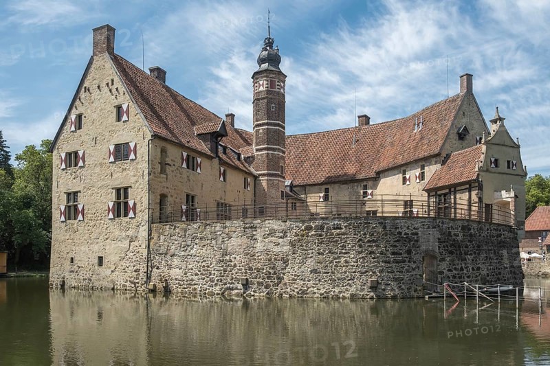 Burg Vischering, moated castle, Lüdinghausen, Münsterland, North Rhine-Westphalia, Germany, Europe
