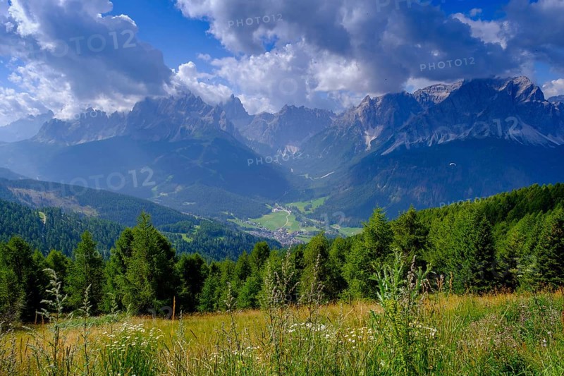 View of the Sesto sundial from the Hahnspielhütte, on the Helm, Sesto, Dolomites, Val Pusteria, South Tyrol, Italy, Europe