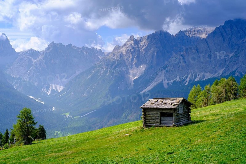Mountain huts on the Helm, Sesto, Dolomites, Val Pusteria, South Tyrol, Italy, Europe