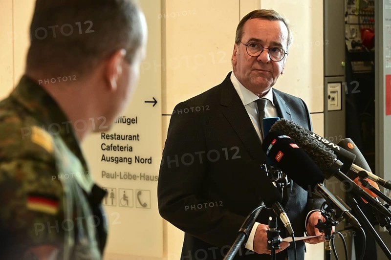Defence Minister Boris Pistorius (SPD) informs media representatives about the increase in the defence budget at a press conference in the Reichstag