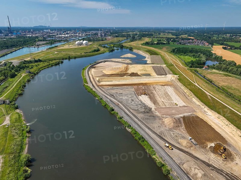 Haltern-Marl, North Rhine-Westphalia, Germany - Lippe, flood protection in the Haltern-Lippramsdorf-Marl area (HaLiMa) . Flood protection on the River Lippe by relocating the dyke and thus extending the floodplain. Marl Chemical Park at the back