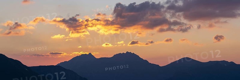 Sunrise from the Zeigersattel on the Nebelhorn, 2224m, Allgäu Alps, Allgäu, Bavaria, Germany, Europe