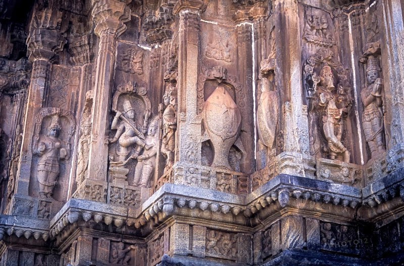 14th century Vidyashankara temple in Sringeri, Karnataka, South India, India, Asia. The niches in the temple have a number of sculptures from Hindu mythology, Asia
