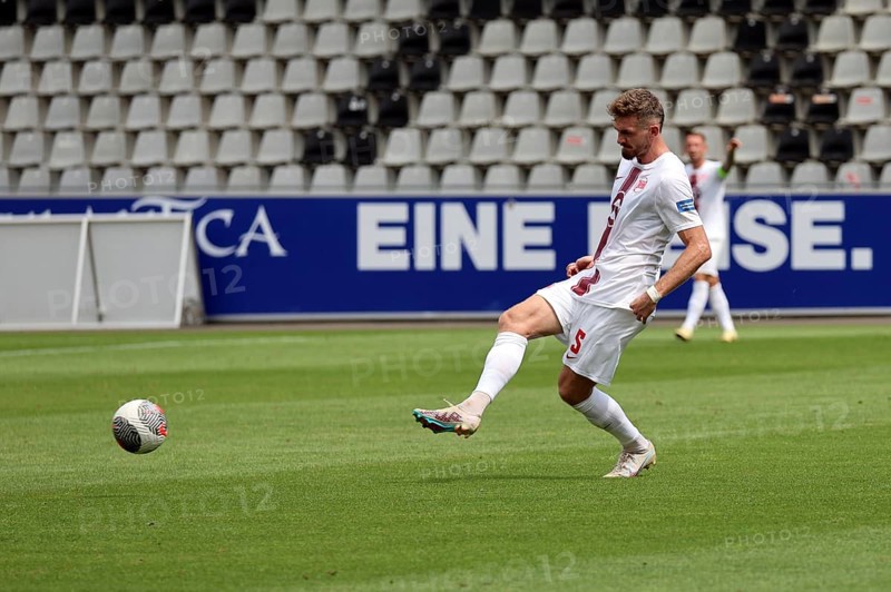 Alexander Sorge (Kickers Offenbach) scored to equalise 1:1 in the match of the Football-RL SW 24-25: 1st Sptg: SC Freiburg II vs Kickers Offenbach