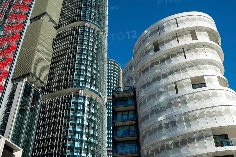 16 Sep 2018, Sydney, New South Wales, Australia, A view of modern residential buildings at Anadara Residence, office towers and restaurants along the pedestrianised Wulugul Walk in Barangaroo South. The buildings are located on the banks of Darling Harbour with the International Towers towering in the background, Oceania