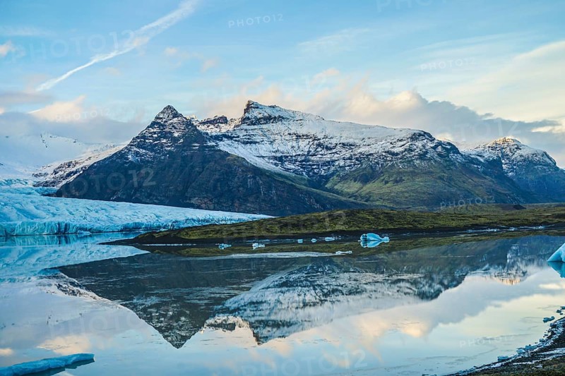Iceland Fjallsárlón glacier lake. Shooting Location: Iceland, Reykjavik