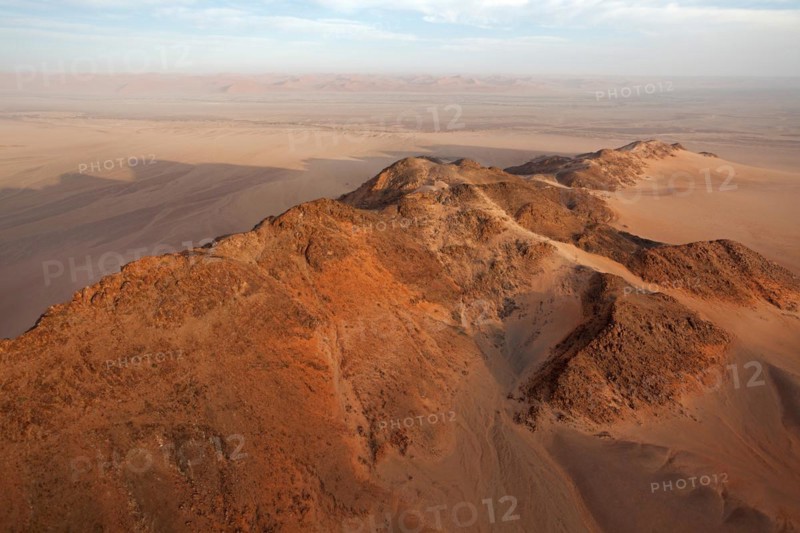 Hot air balloon ride over the Namib in the Namib-Naukluft National Park in Namibia