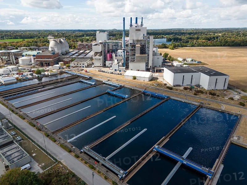 EGK Krefeld is a combined waste incineration plant and sewage treatment plant, which generates electricity and district heating from waste and sewage sludge for the city of Krefeld
