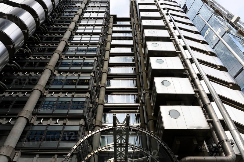 Exterior view, Lloyds Administration, London, England, United Kingdom, Europe Modern high-rise façade with glass and metal structures in an urban environment, London region, Europe