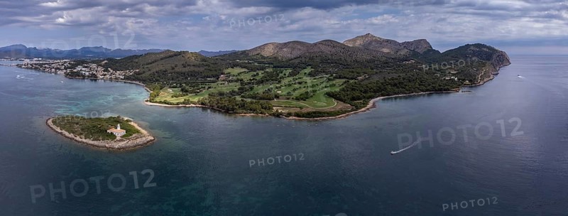 Beach and island of Alcanada, Club de Golf Alcanada, Alcudia, Majorca, Balearic Islands, Spain, Europe