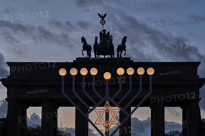 Germany, Berlin, 02.01.2025, Hanukkah candlestick Pariser Platz, in front of the Brandenburg Tor, Quadriga, Europe