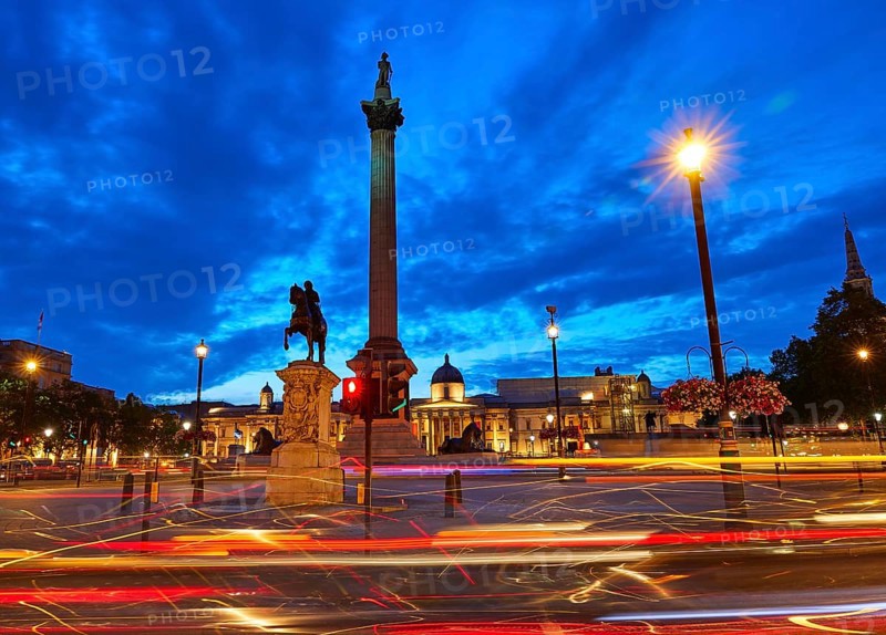 London Trafalgar Square sunset Nelson column in England