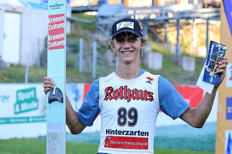 Hannes Landerer (SV Innsbruck Bergisel/Austria) had a good laugh after his opening victory at the FIS Cup Summer Ski Jumping Hinterzarten 2024