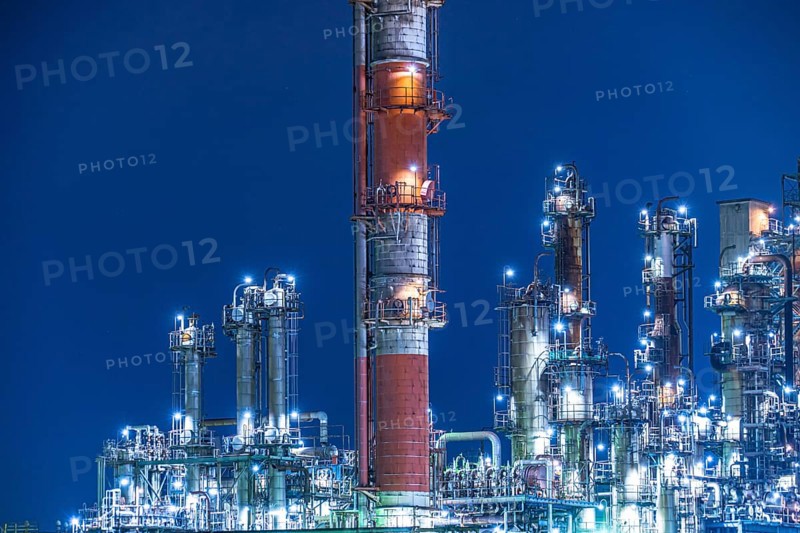 Factory night view of Kawasaki Keihin industrial zone. Shooting Location: Kawasaki City, Kanagawa Prefecture
