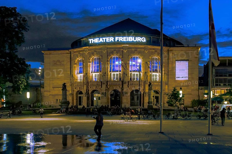 Freiburg Theatre, Summer Evening