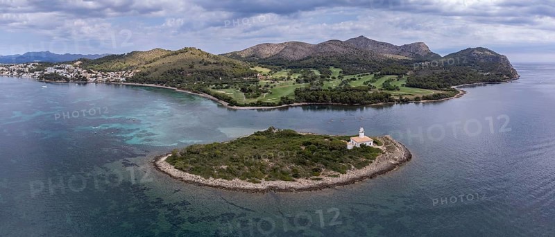 Beach and island of Alcanada, Club de Golf Alcanada, Alcudia, Majorca, Balearic Islands, Spain, Europe