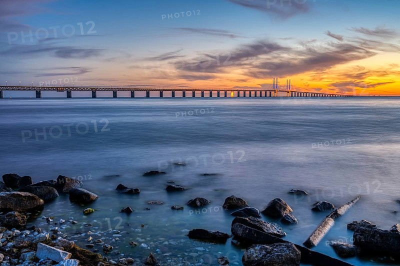 The famous Öresund Bridge between Denmark and Sweden at dusk