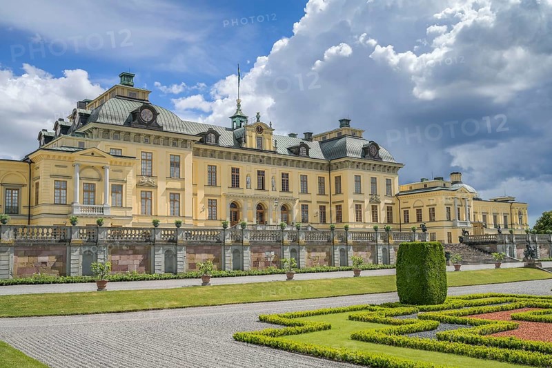 Castle park, garden side Drottningholm Castle, Ekerö municipality, Stockholms län province, Sweden, Europe