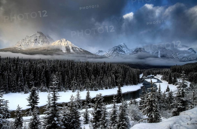 Morants Curve Alberta Lake Louise Banff Canada