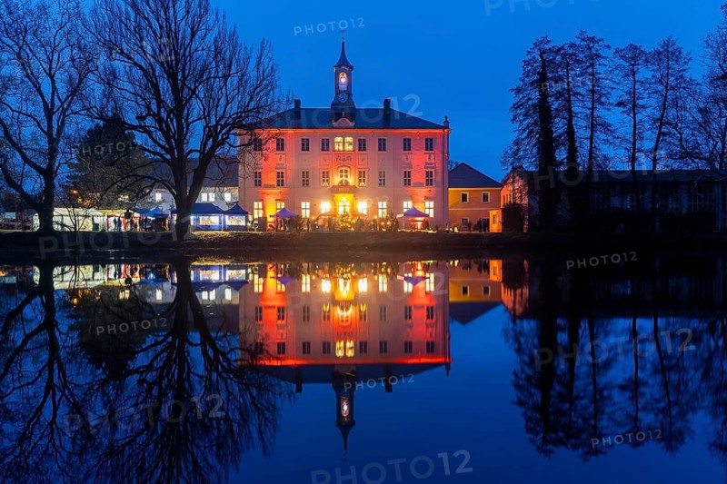 Christmas market at Lauterbach Castle Lauterbach, Saxony, Germany, Europe